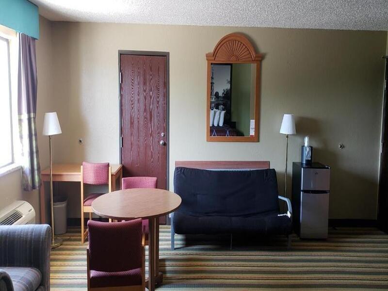 Motel Super 8 By Wyndham Champaign Zewnętrze zdjęcie