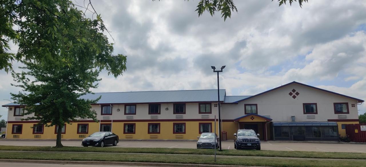 Motel Super 8 By Wyndham Champaign Zewnętrze zdjęcie
