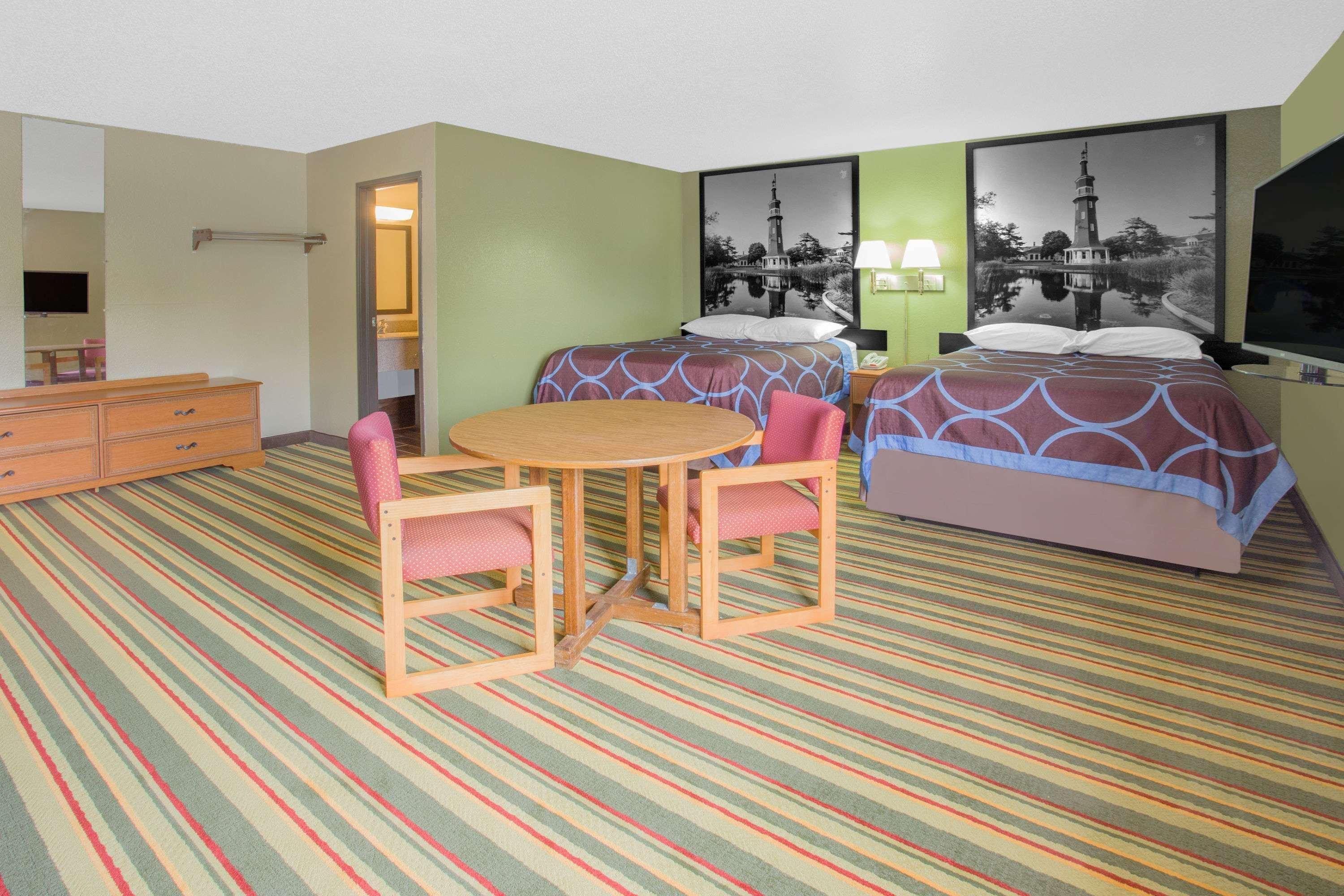 Motel Super 8 By Wyndham Champaign Zewnętrze zdjęcie