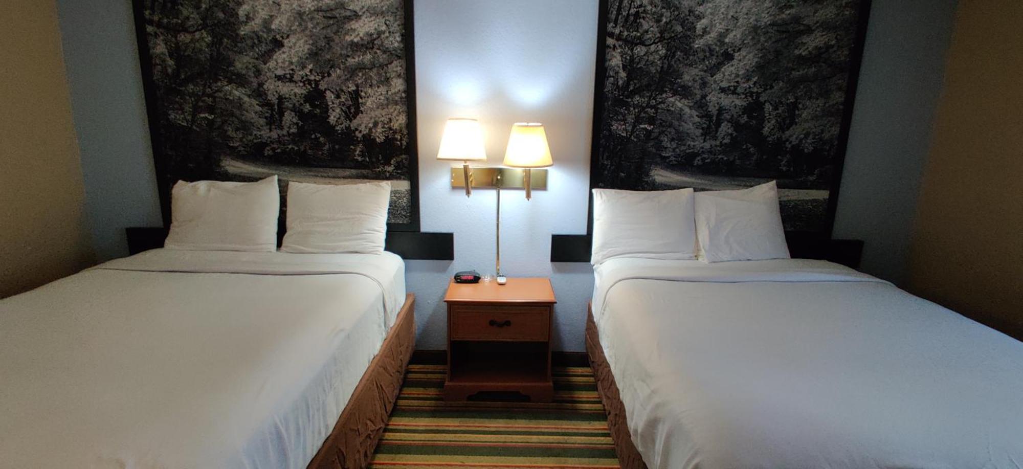 Motel Super 8 By Wyndham Champaign Pokój zdjęcie