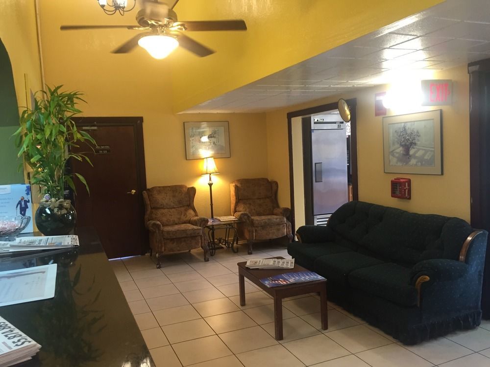 Motel Super 8 By Wyndham Champaign Zewnętrze zdjęcie