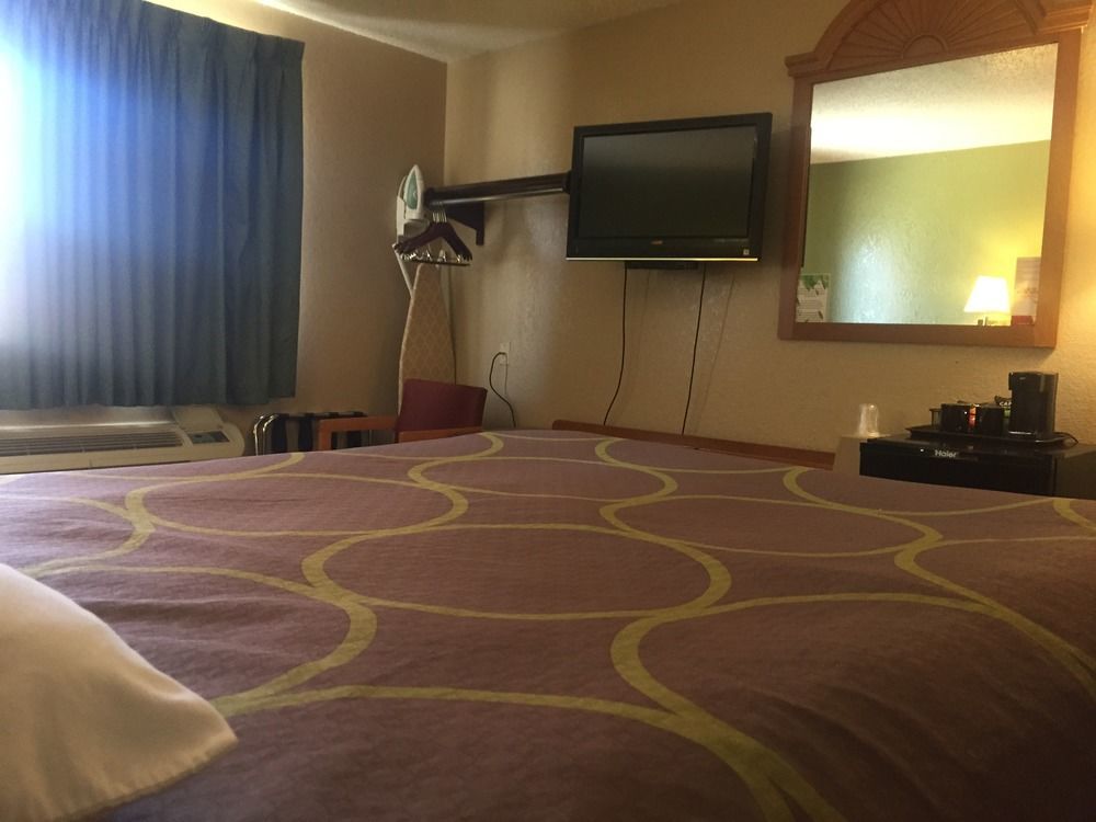 Motel Super 8 By Wyndham Champaign Zewnętrze zdjęcie