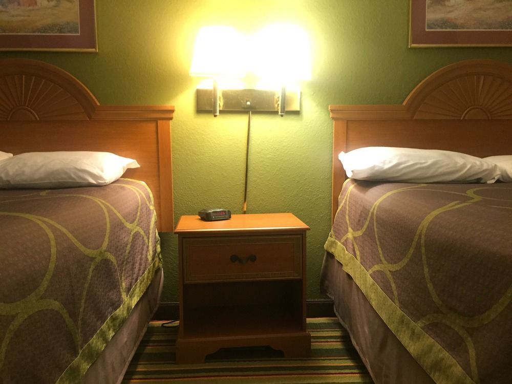 Motel Super 8 By Wyndham Champaign Zewnętrze zdjęcie